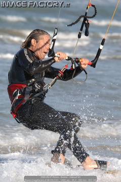 2005-05-07 Rimini - Bunker - Kitesurf 43